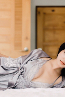 楼上的房客